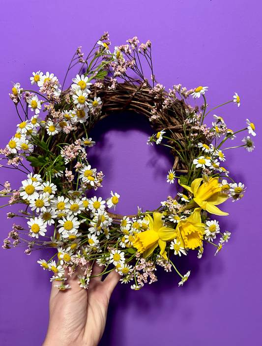 Foraged Wreath Making with Florescent at The Lantern | May 4 from 3-5:30pm